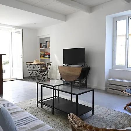 Les Myosotis - Maison Typique Pour 12 Semesterbostad *
